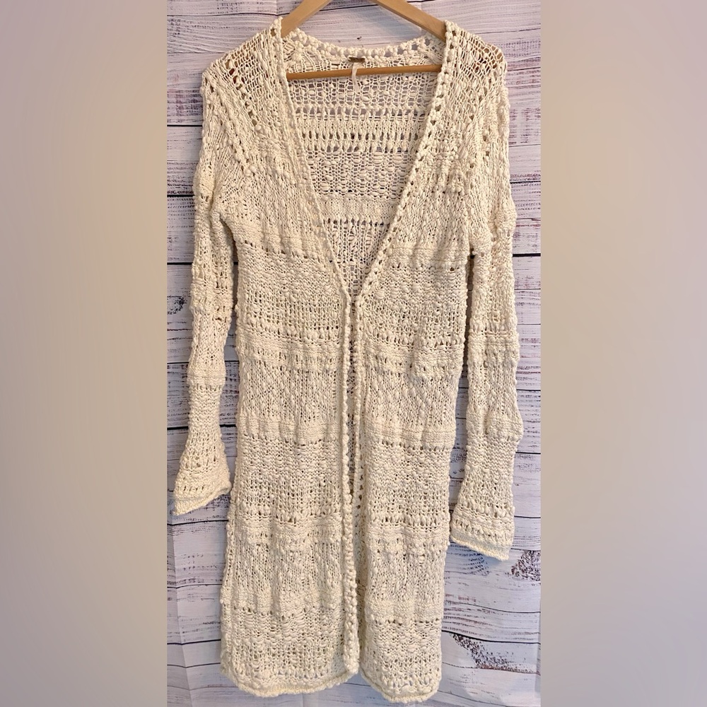 Free Prople, duster style, loose knit cardigan.